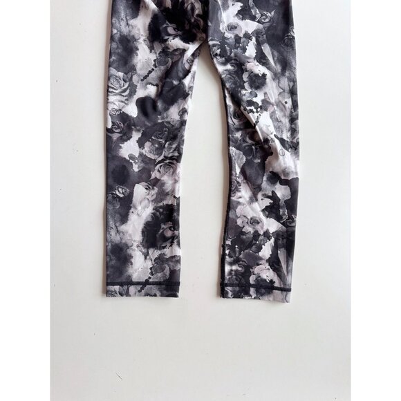 Lot of 2 LULULEMON Size 4 Wunder Under Leggings - Lace & Floral Print - Picture 13 of 16